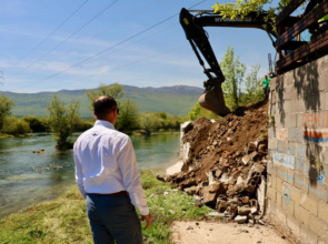 Bihać Uklanjanje betonske obale na Uni 04.05.2026 godine