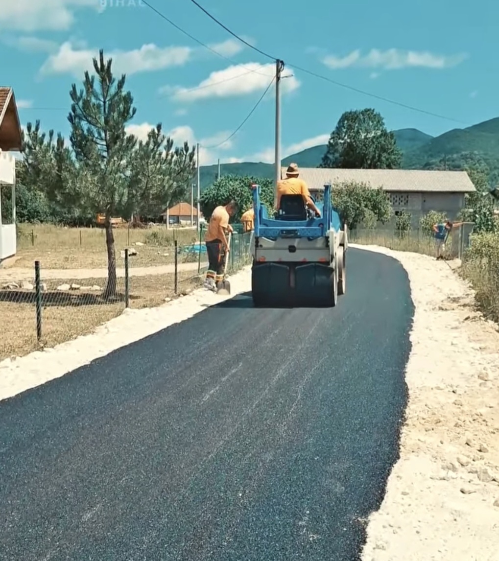 Asfaltiranje lokalnog puta Baručići u MZ Srbljani, Bihać